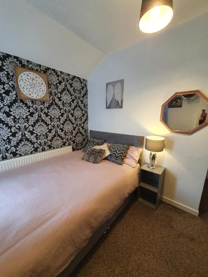 Private Room In Cardiff Esterno foto