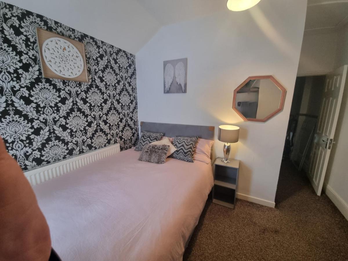 Private Room In Cardiff Esterno foto